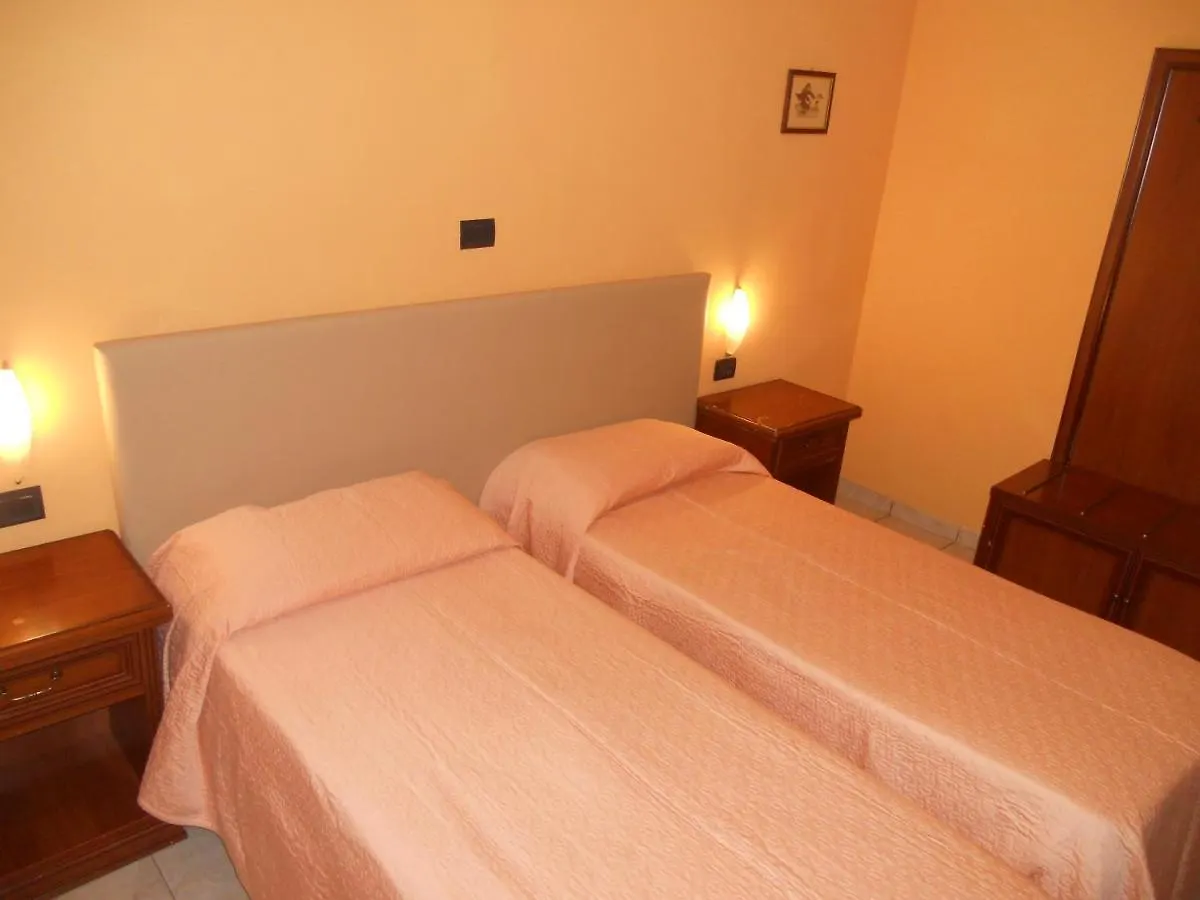 Hotel Salus Montecatini Terme 3*,